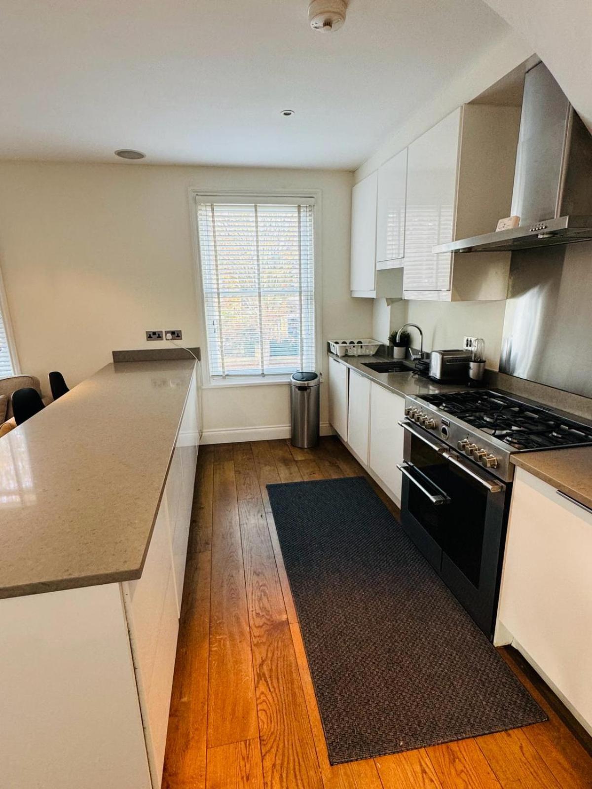 Apartament Stunning Flat In Chiswick Londyn Zewnętrze zdjęcie
