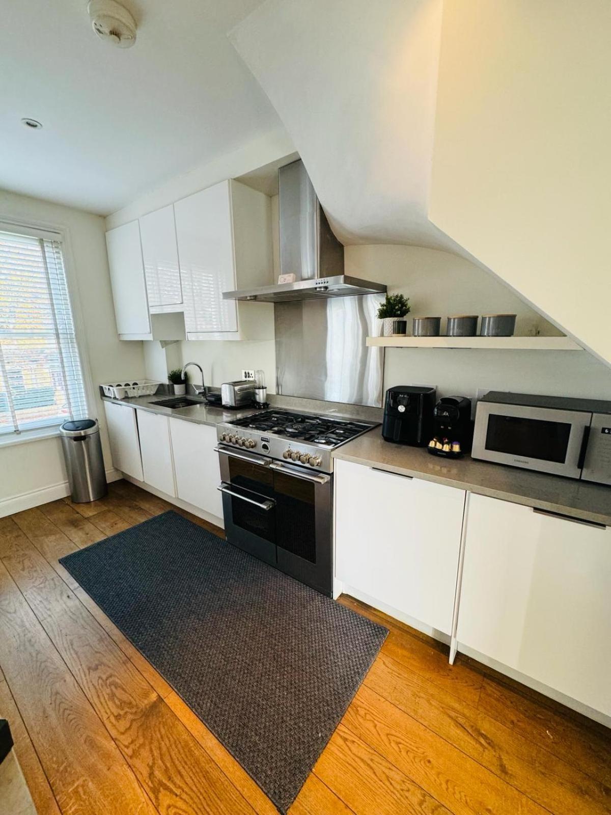 Apartament Stunning Flat In Chiswick Londyn Zewnętrze zdjęcie