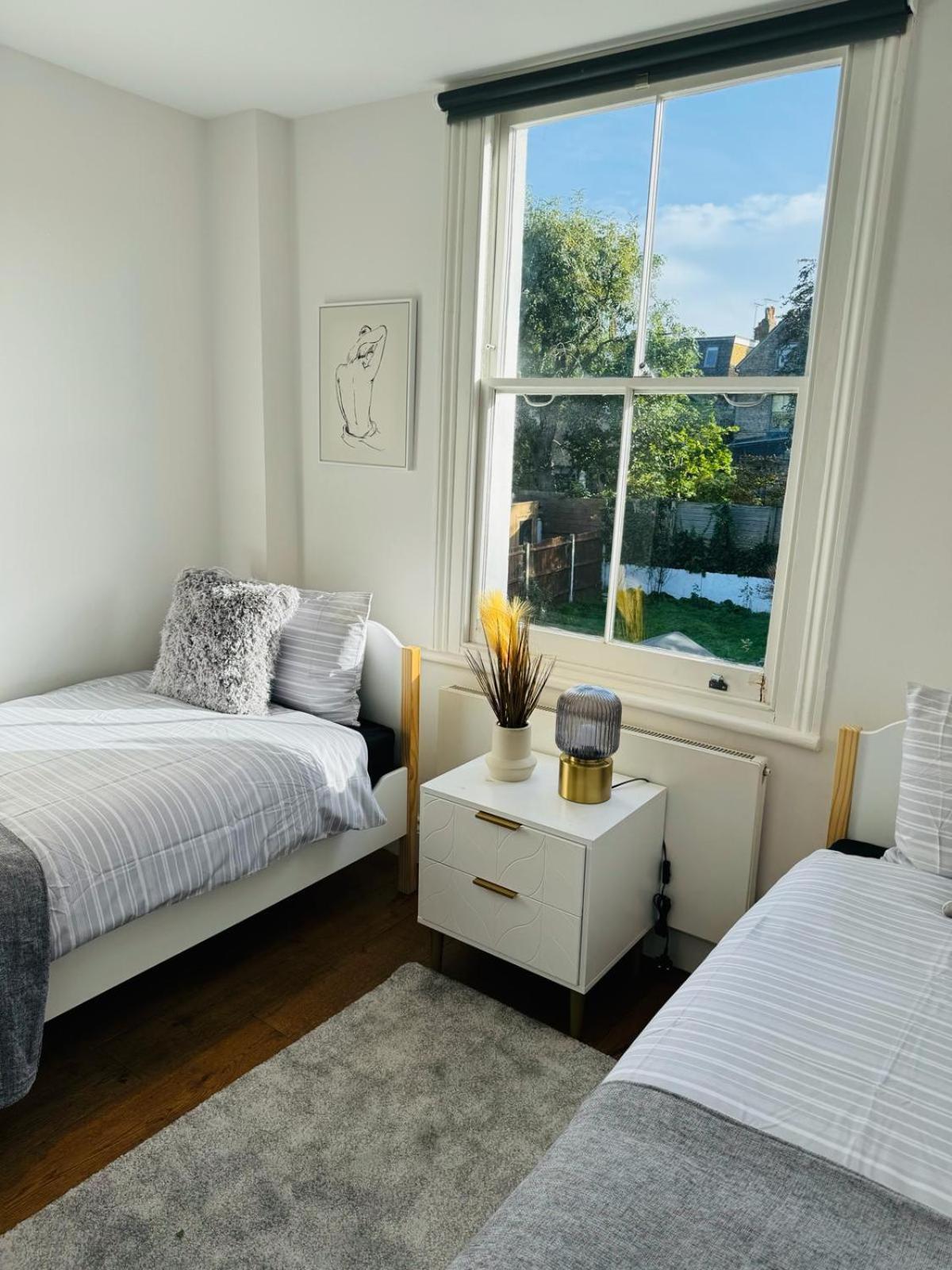Apartament Stunning Flat In Chiswick Londyn Zewnętrze zdjęcie